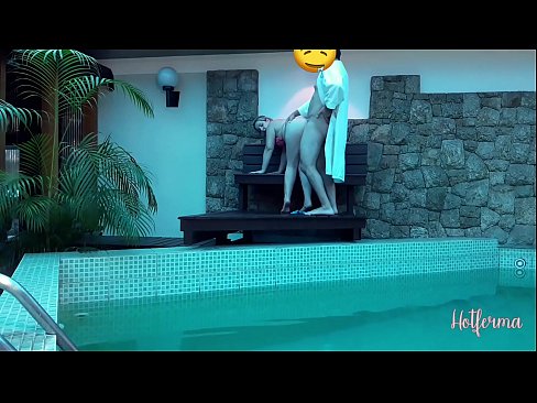 ❤️ Bos mengundang pelayan ke kolam renang, tetapi tidak bisa menahan panas ❌ Pono berkualitas di porno id.gayasianporn.ru ️